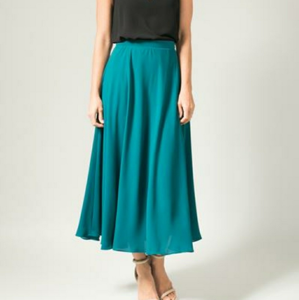 Green Flowy Midi Skirt